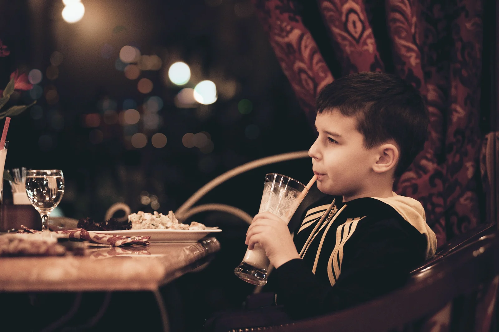 Comment convaincre ton café ou resto préféré de devenir kids friendly