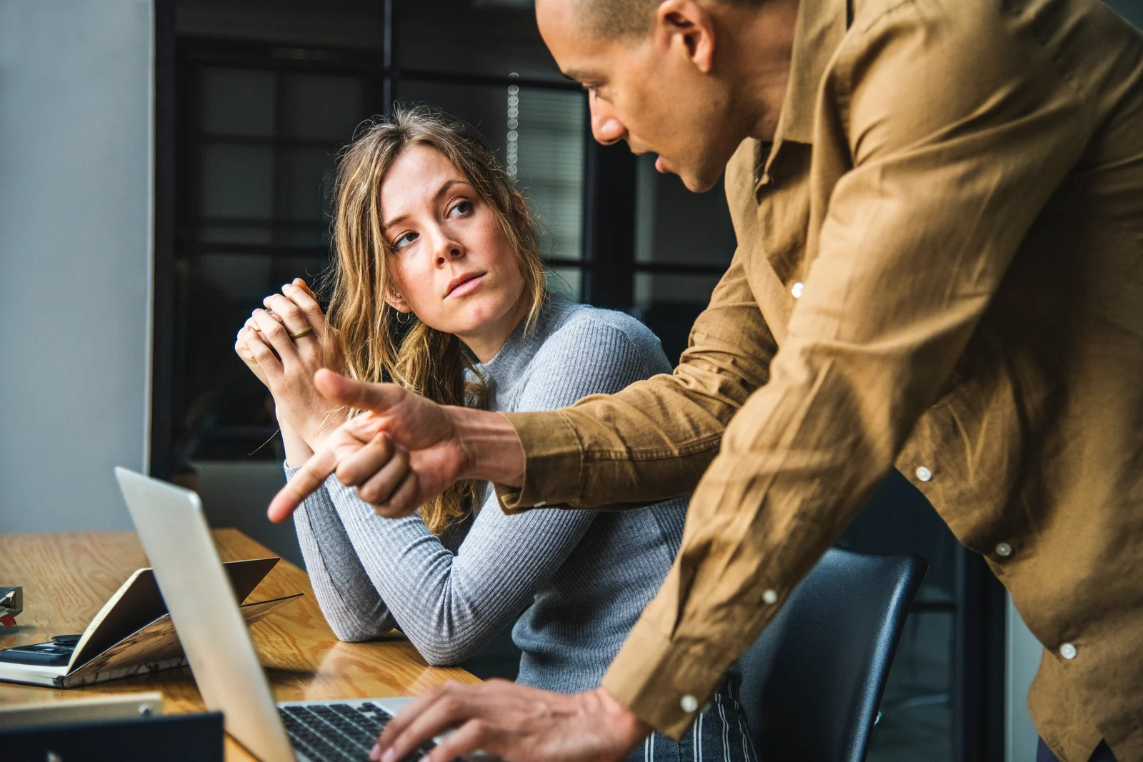 7 questions qui stressent les parents employeurs (et leurs réponses)